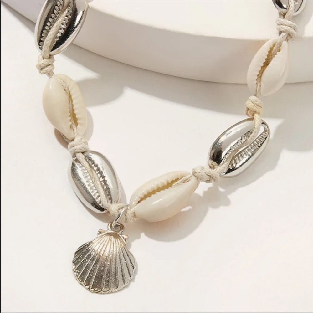 LAST SET SALE Silver Shell Bracelet or Anklet - Picture 3 of 3